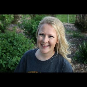 Meet your Posher, Caroline